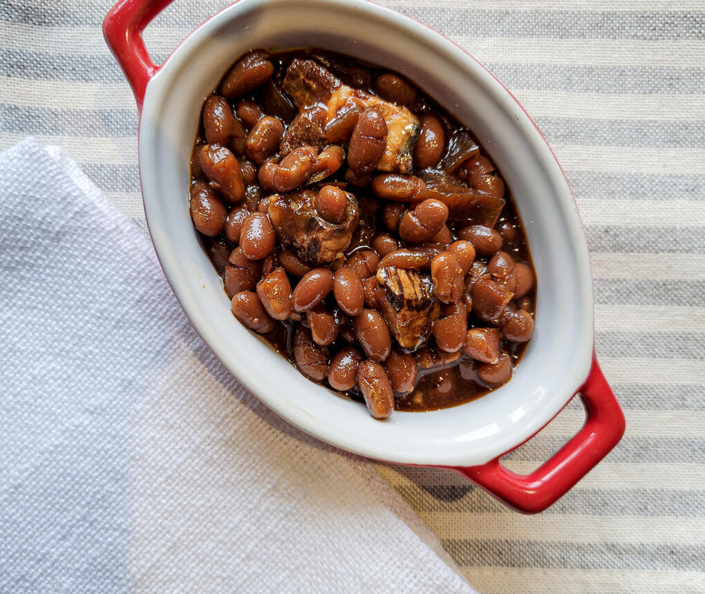 Fèves au lard à la viande confite